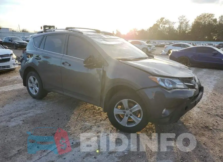 JTMWFREV6ED027639 Photo# 4