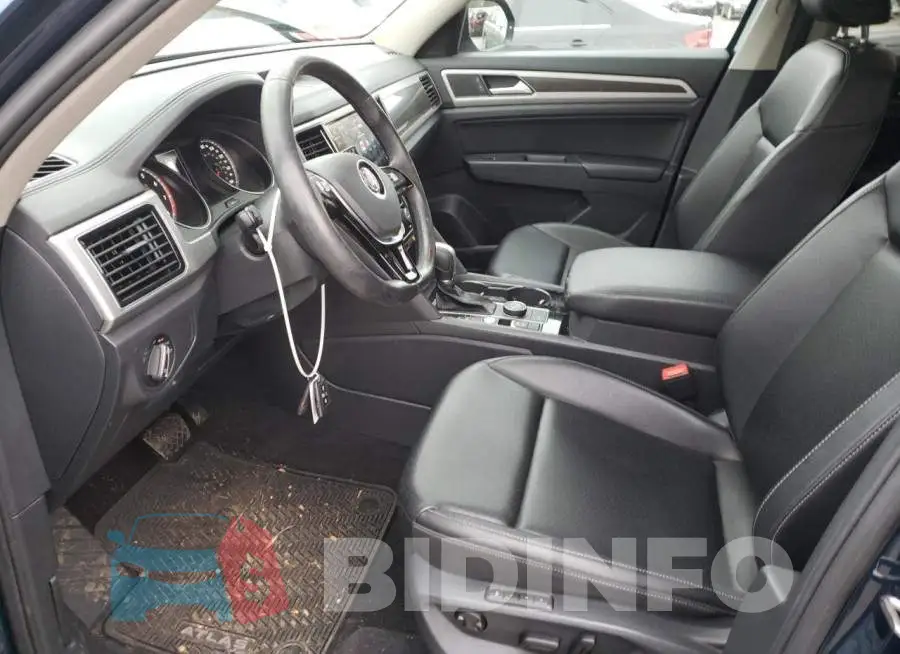 1V2MR2CA5JC526016 Photo# 7
