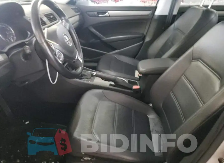 1VWBN7A36EC102661 Photo# 7