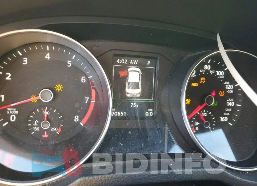 1VWGT7A37HC024472 Photo# 9