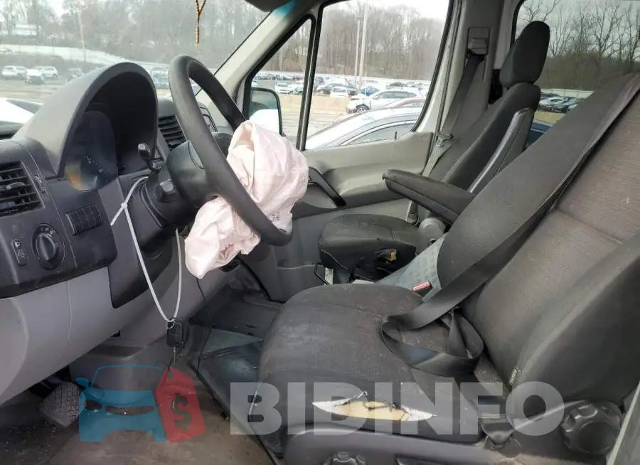 8BTPE8CD8GE124343 Photo# 7