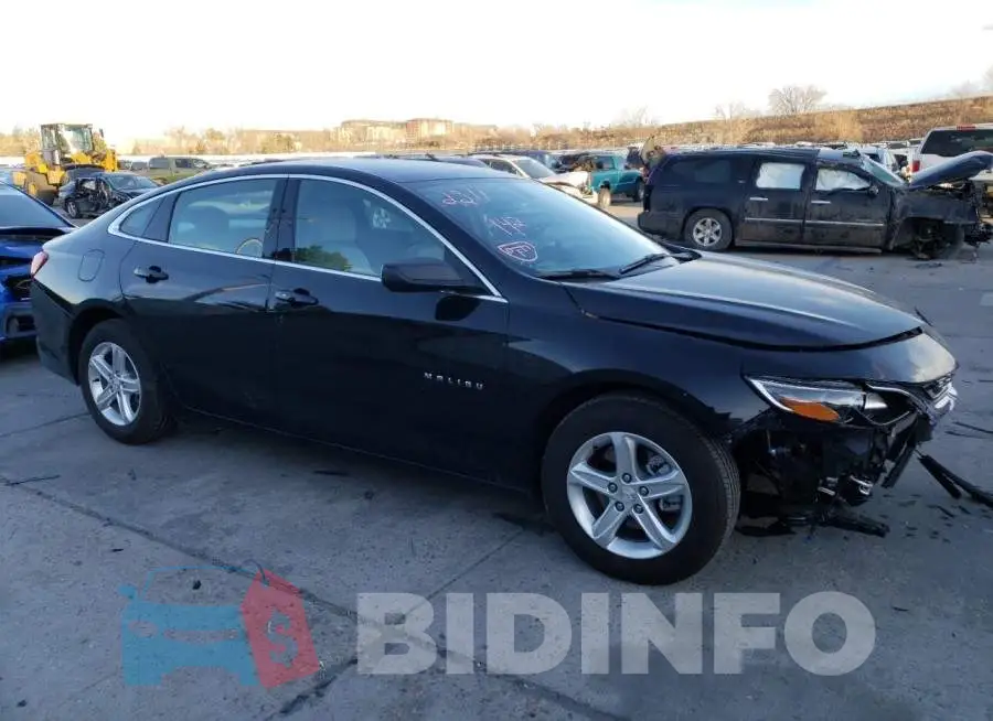 1G1ZB5ST6NF188025 Photo# 4