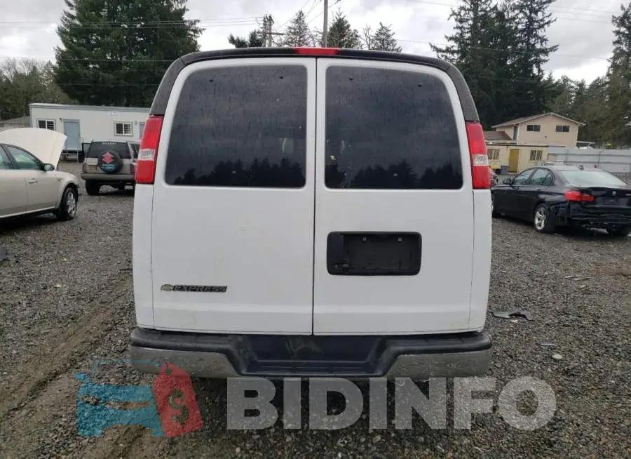 1GAZGPFG8J1244113 Photo# 6
