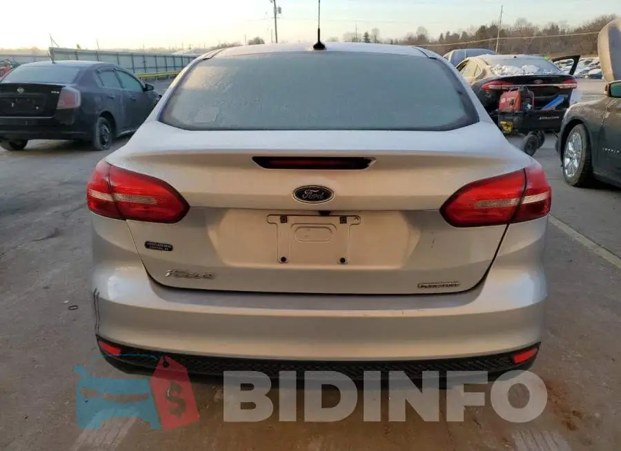 1FADP3E28GL211843 Photo# 6