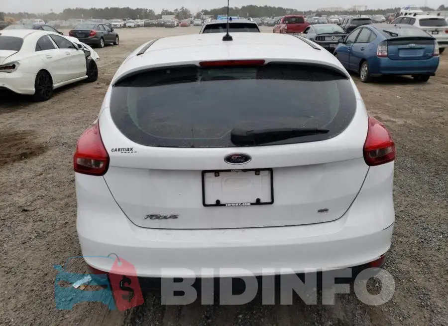 1FADP3K24JL332381 Photo# 6