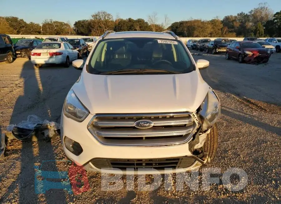 1FMCU0JDXHUD15522 Photo# 5