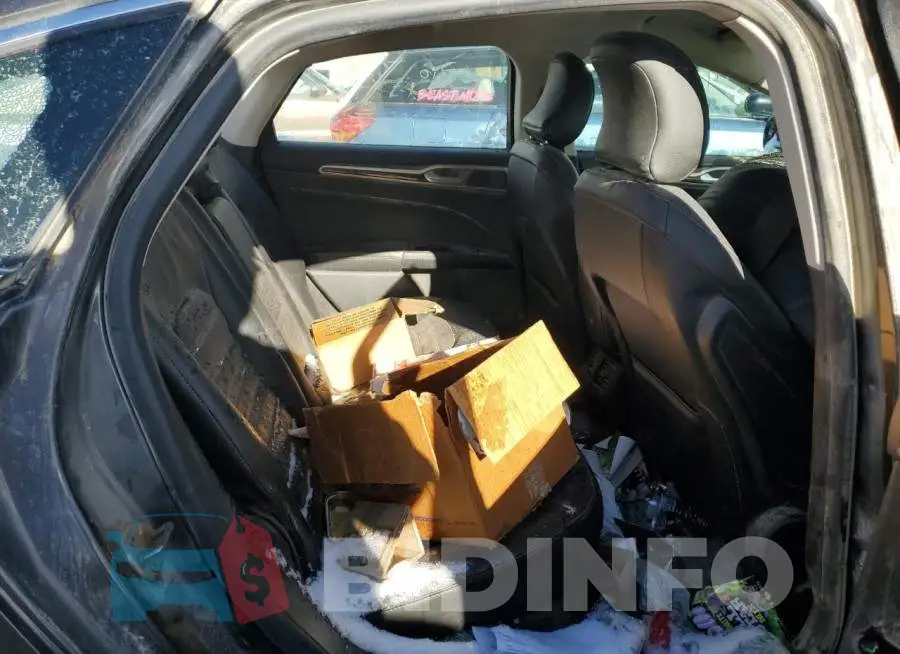 3FA6P0HD3GR268392 Photo# 6