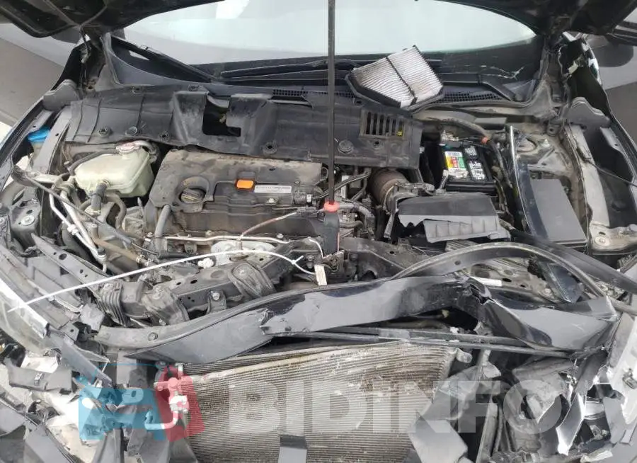 19XFC2F56JE020133 Photo# 11