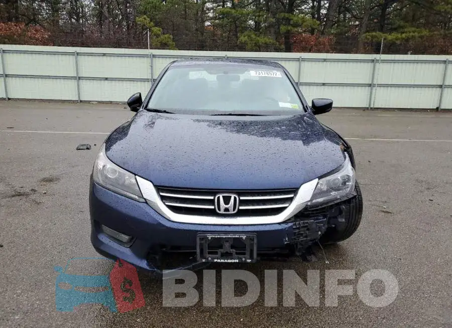1HGCR2F50FA242292 Photo# 5