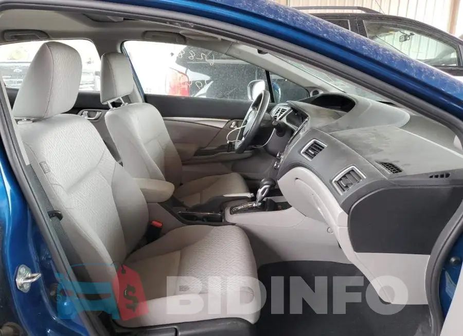 2HGFB2F83FH561831 Photo# 5