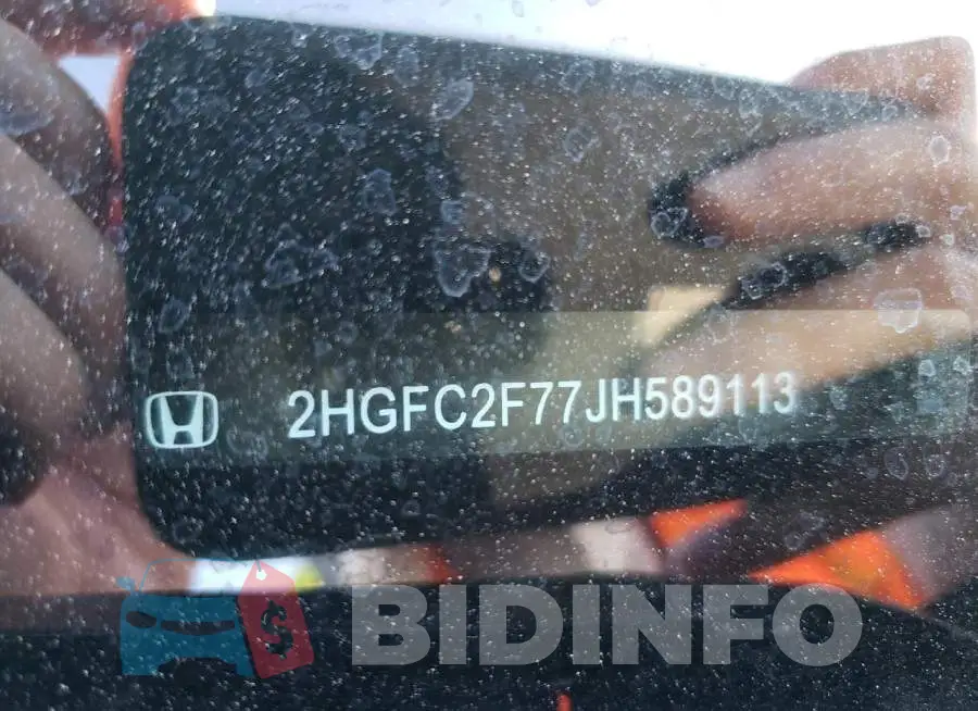 2HGFC2F77JH589113 Photo# 12