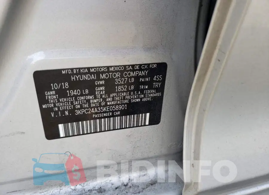 3KPC24A35KE058901 Photo# 12