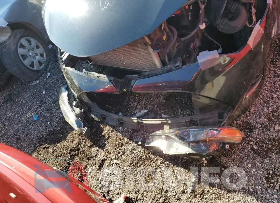 2T1BURHE4HC915209 Photo# 9
