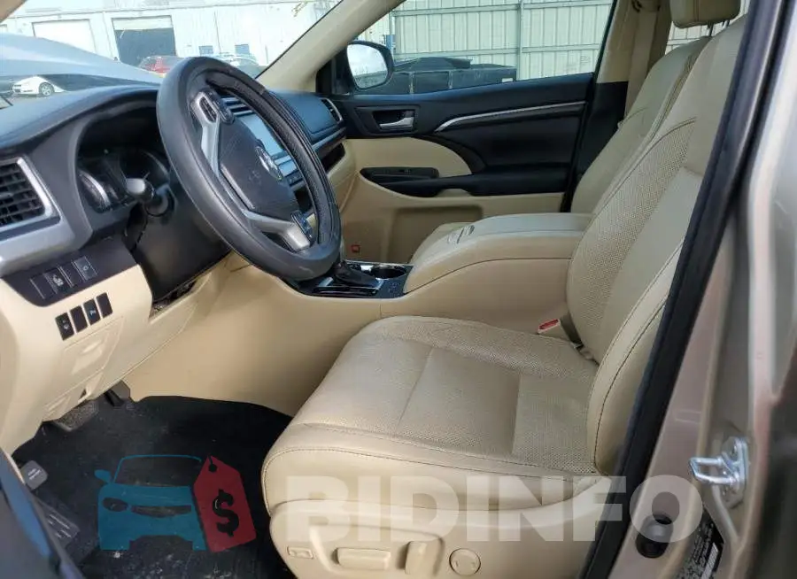 5TDYKRFH9GS175174 Photo# 7