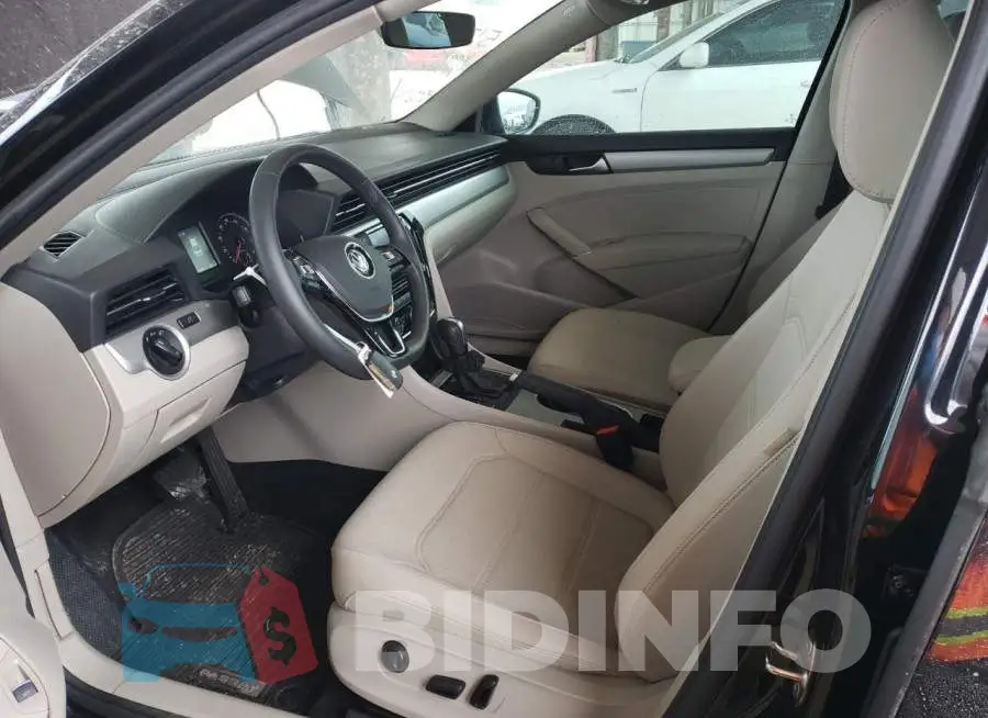 1VWSA7A33NC006708 Photo# 7