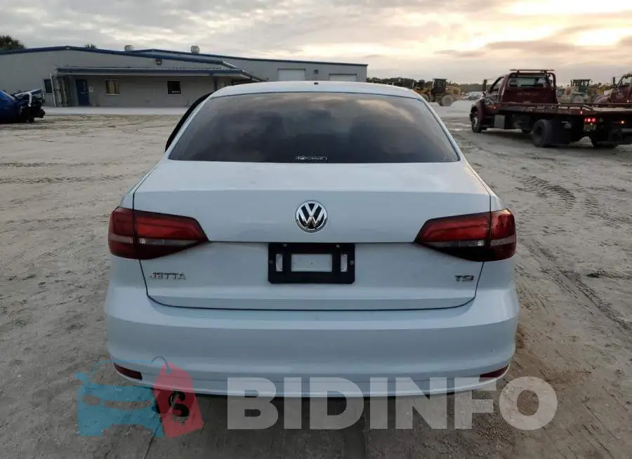 3VW2B7AJ9JM208487 Photo# 6