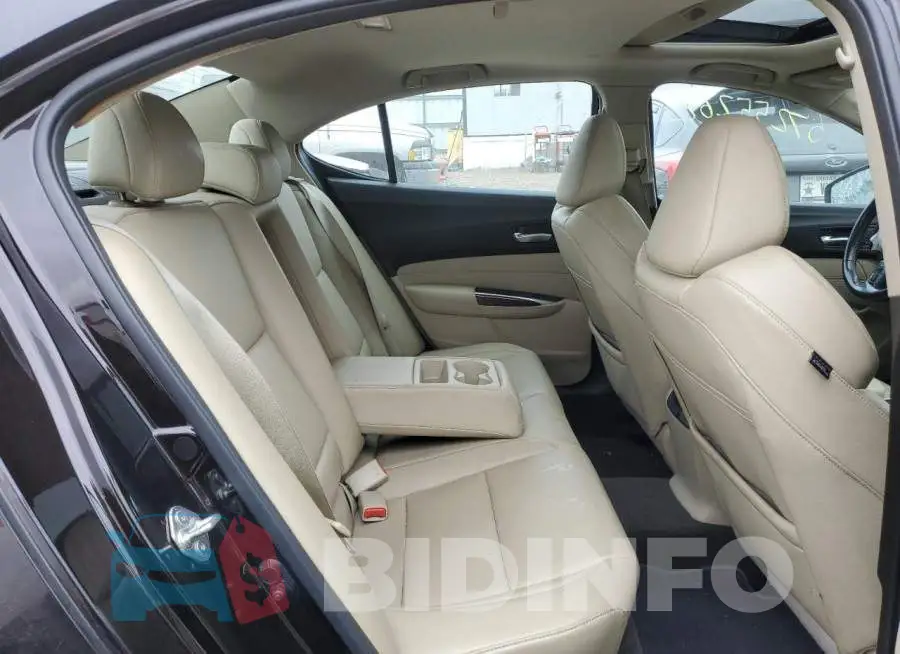 19UUB1F32HA001564 Photo# 6