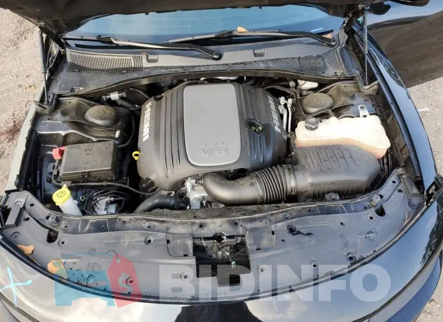 2C3CDXCT7KH508226 Photo# 11