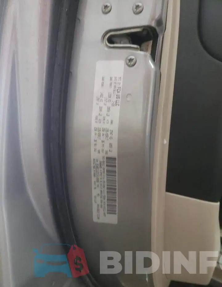 2C4RC1DG7LR145090 Photo# 13