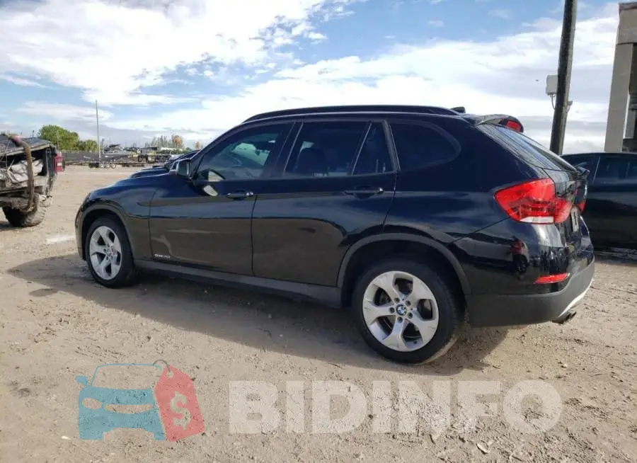 WBAVM1C59FV318344 Photo# 2