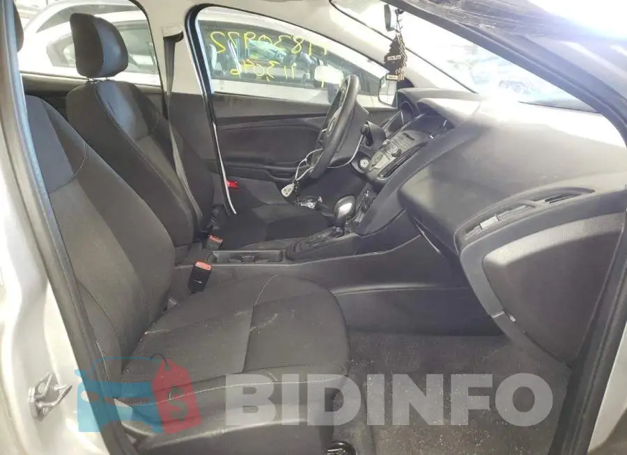 1FADP3E29GL315807 Photo# 5