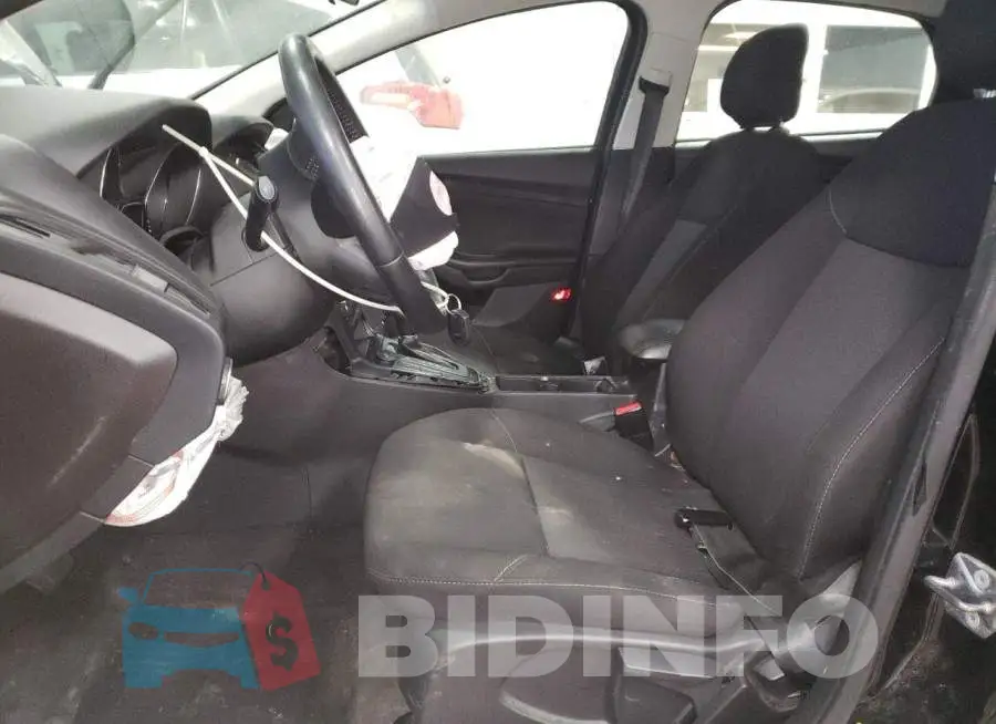 1FADP3F22JL204912 Photo# 7