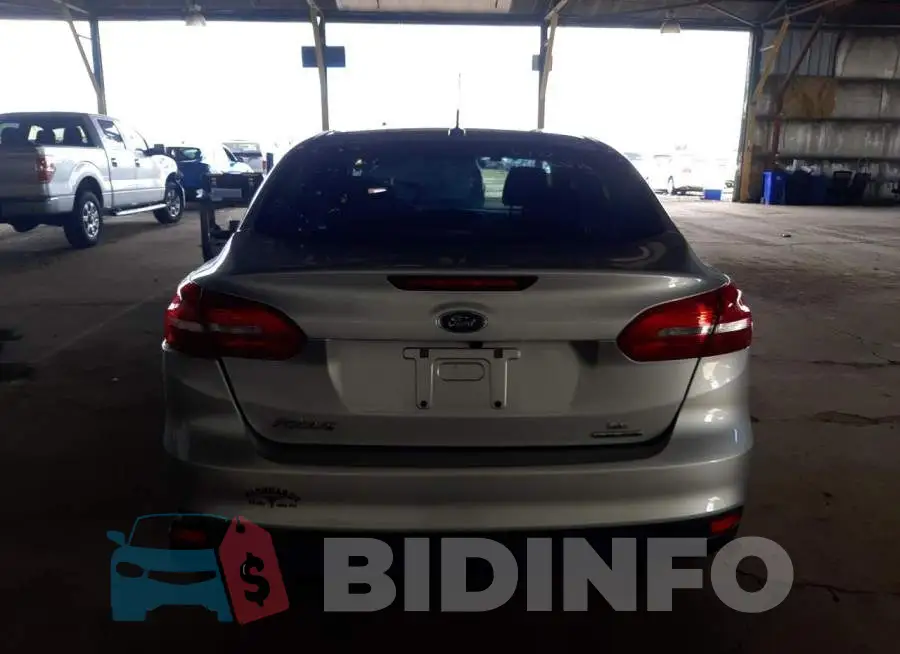 1FADP3F24GL362676 Photo# 6