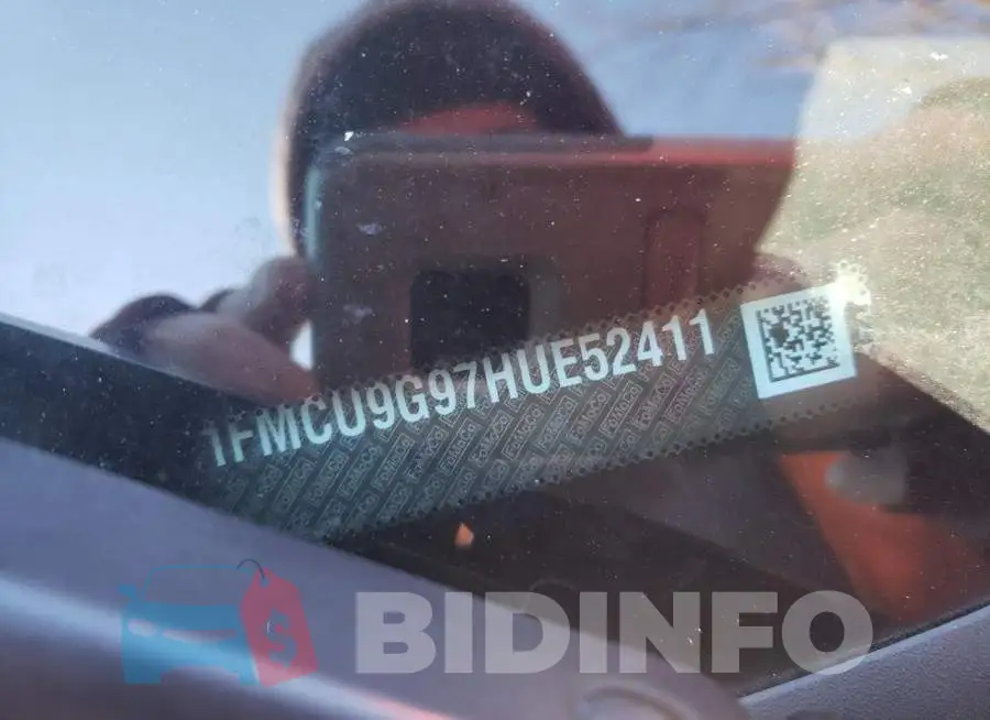 1FMCU9G97HUE52411 Photo# 12