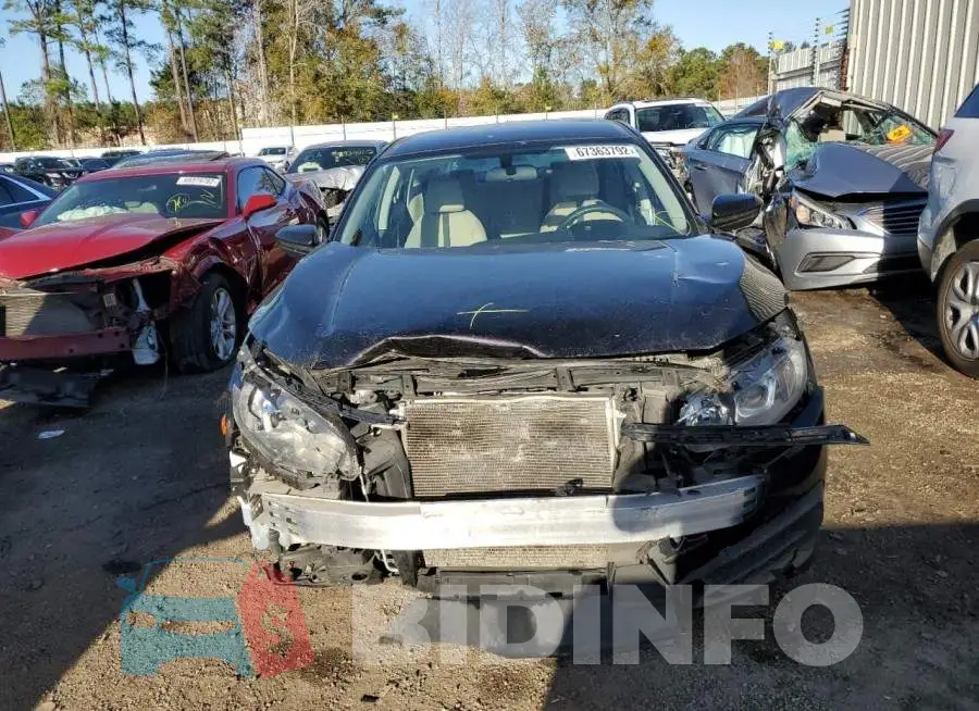 19XFC2F58HE029555 Photo# 11