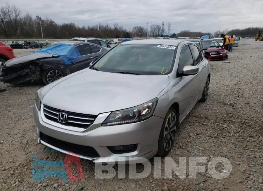 1HGCR2F50FA134335 Photo# 2