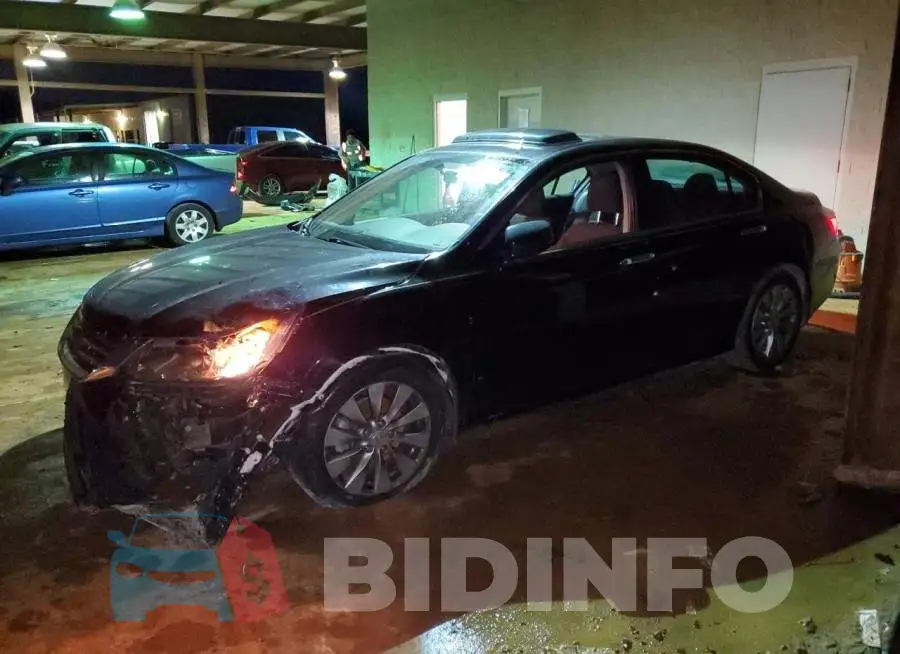 1HGCR2F76EA170322 Photo# 1