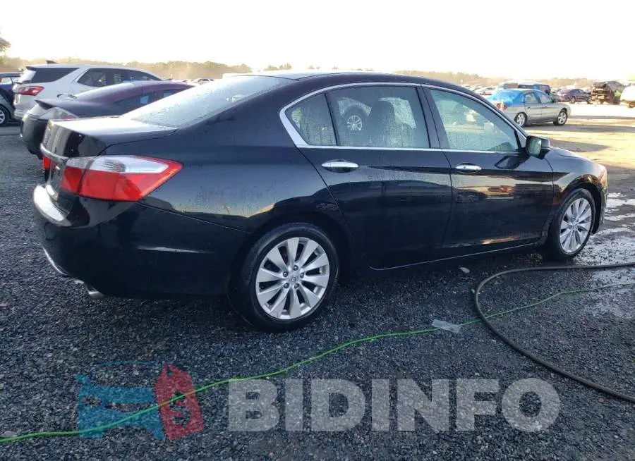 1HGCR2F79FA128017 Photo# 3