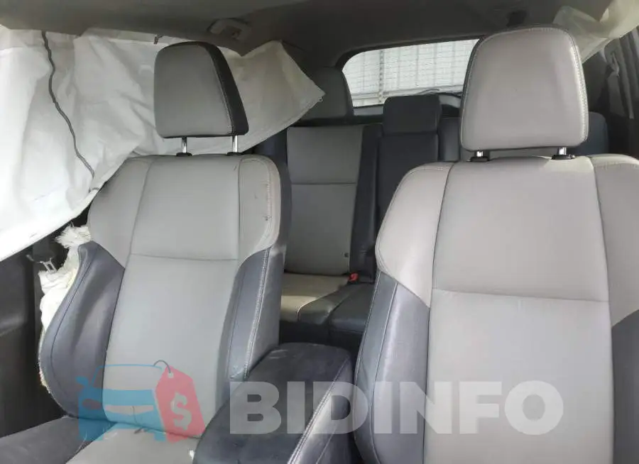 2T3YFREV9FW162353 Photo# 10