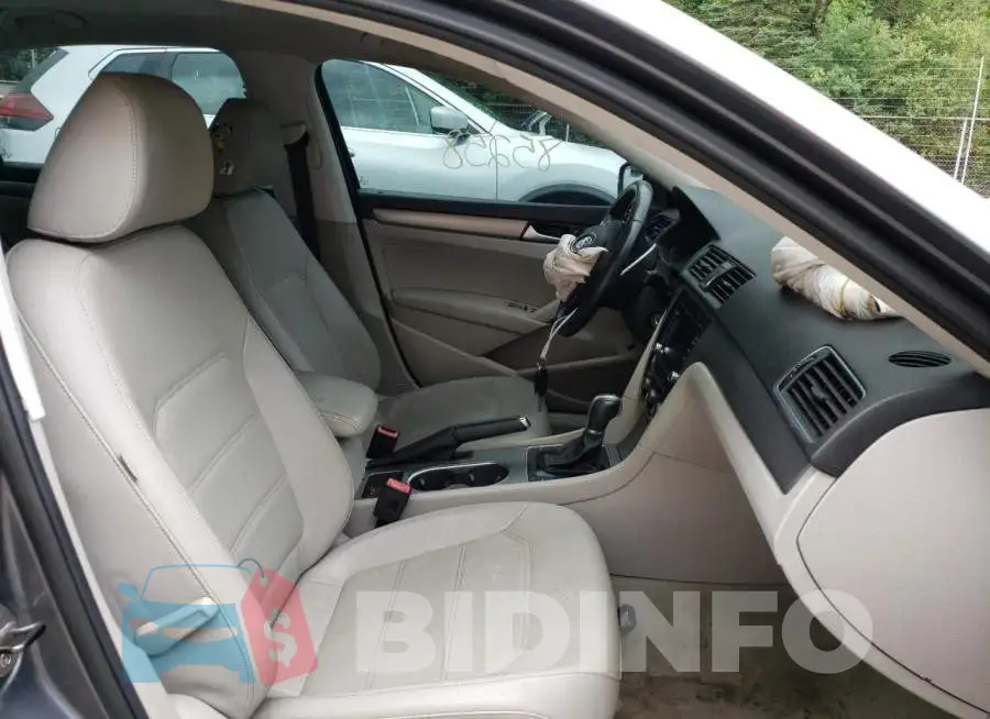 1VWBN7A35EC087523 Photo# 5