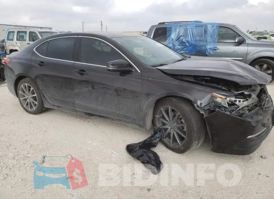 19UUB2F32GA008227 Photo# 4