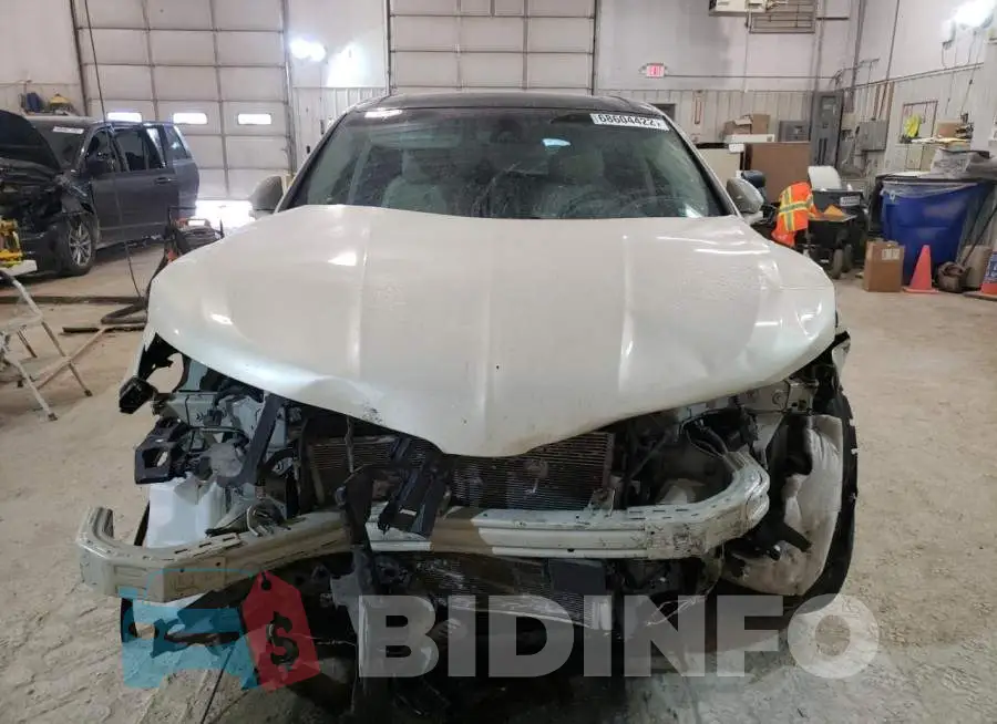 2LMPJ8LR2GBL55426 Photo# 5