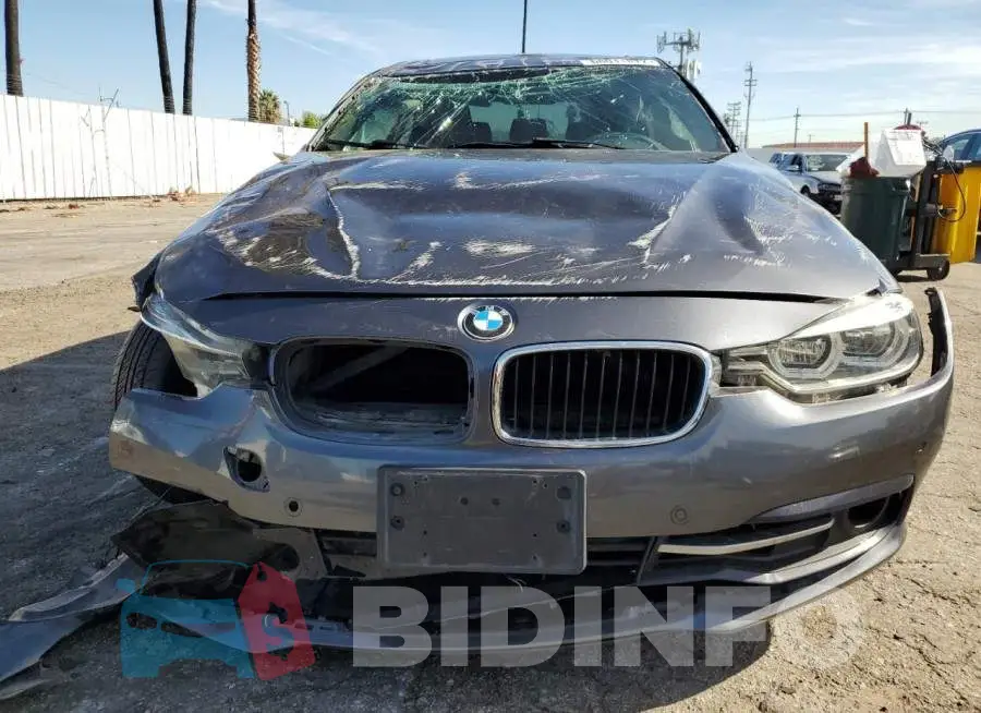 WBA8E3C56GK500737 Photo# 5