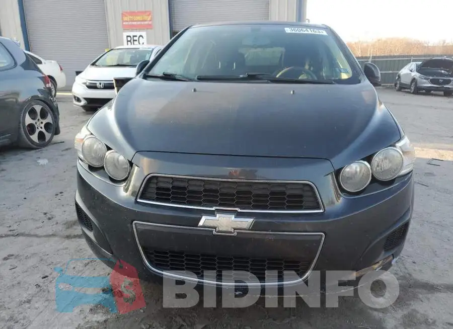 1G1JC6SH4F4175945 Photo# 5