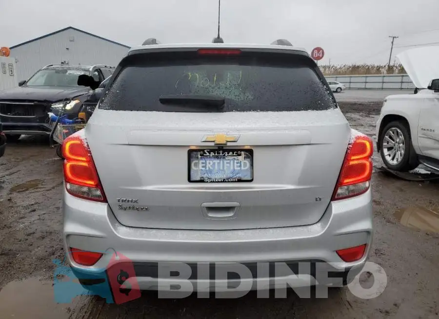 KL7CJLSB1JB708545 Photo# 6