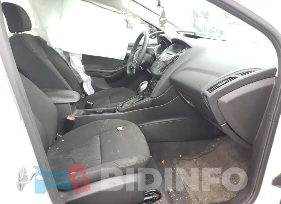 1FADP3F21FL205637 Photo# 5