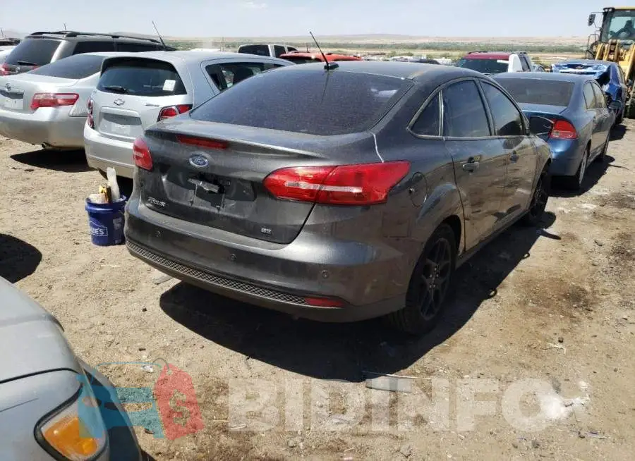 1FADP3F24GL339897 Photo# 4