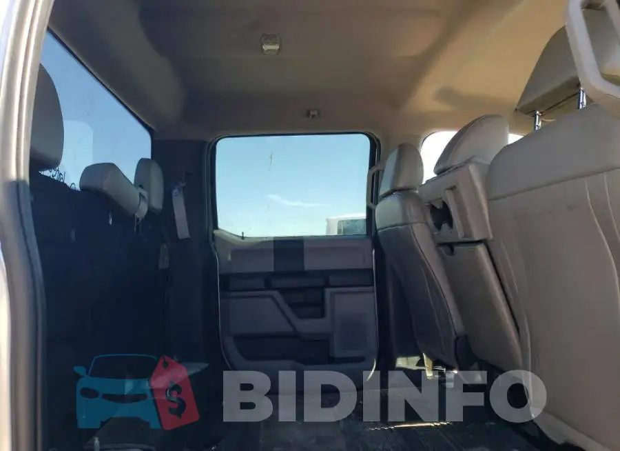 1FT7W2B61JEB15916 Photo# 10