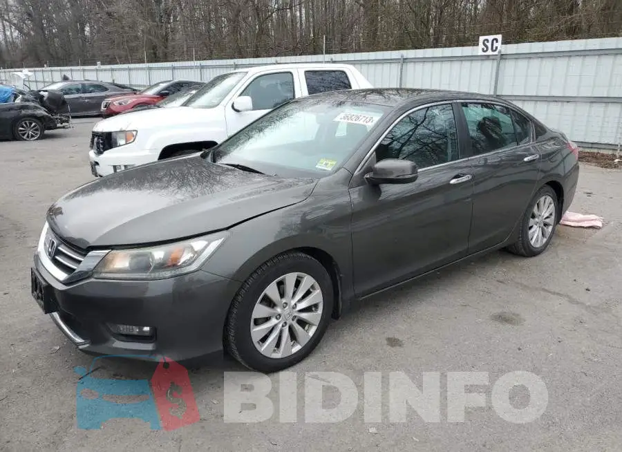 1HGCR2F88EA203247 Photo# 1