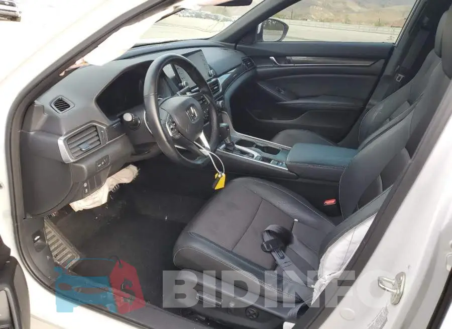 1HGCV1F35JA260607 Photo# 7