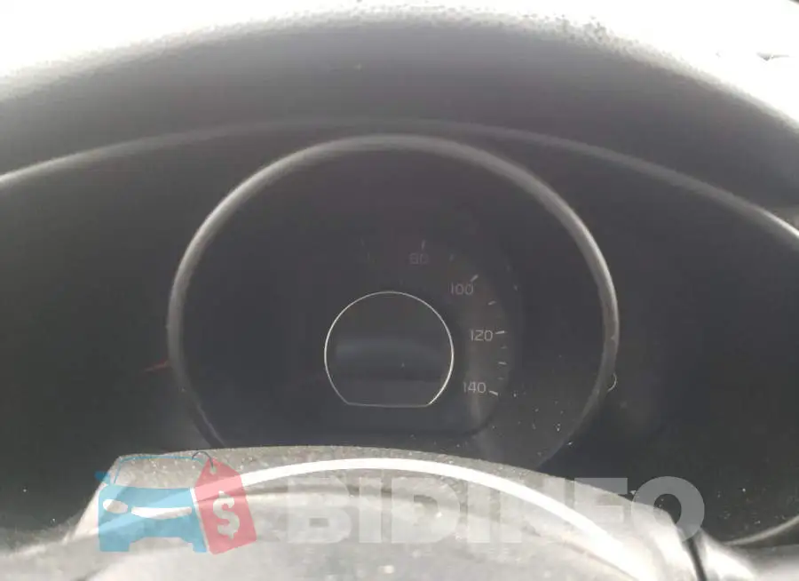 KNDJN2A24F7814704 Photo# 9