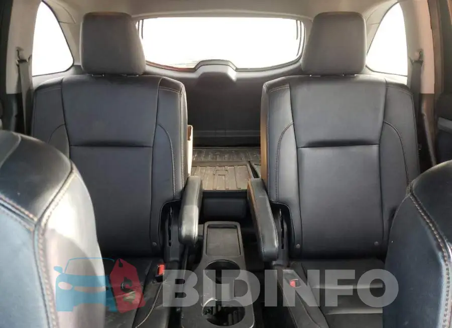 5TDJKRFH4FS127808 Photo# 10
