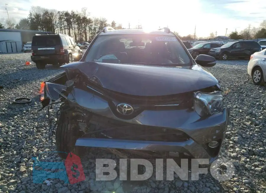 JTMWFREV4HD096687 Photo# 5