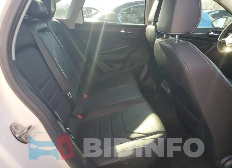 3VWG57BU4MM007199 Photo# 10