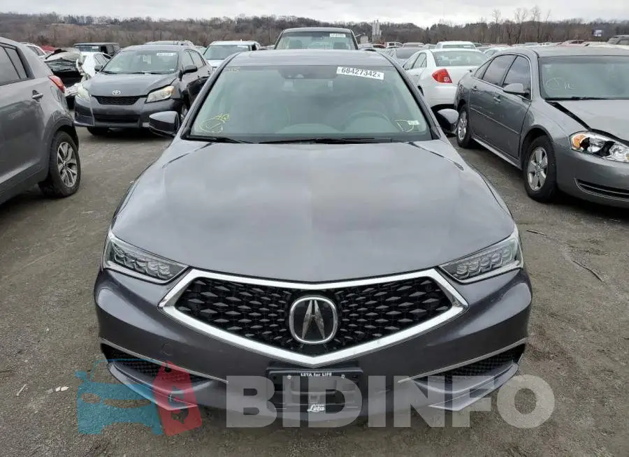 19UUB2F44KA008974 Photo# 5