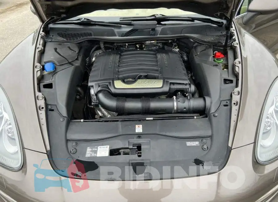 WP1AA2A26ELA91096 Photo# 8